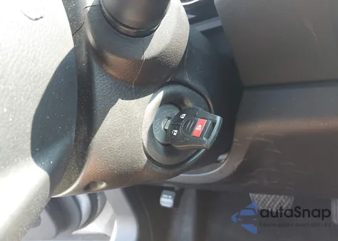 2015 Nissan Rogue Select S z USA, uszkodzony, nr VIN JN8AS5MT5FW658245